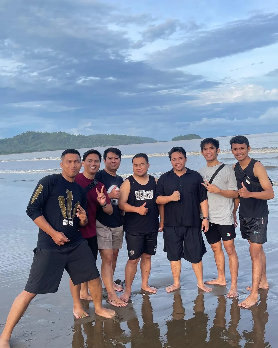 Bersatu di Pantai