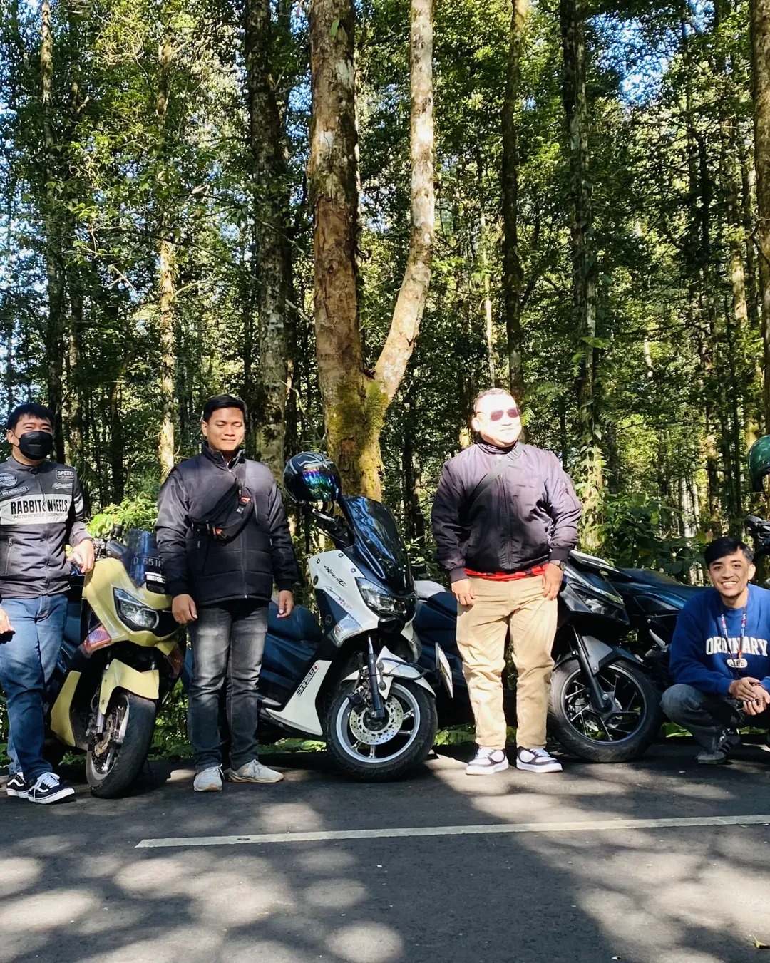 Lima Motor Berjajar